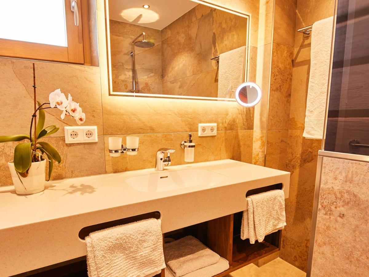 Hotel Hornstein - Weingut, Vinothek & Gastronomie Nonnenhorn Kültér fotó